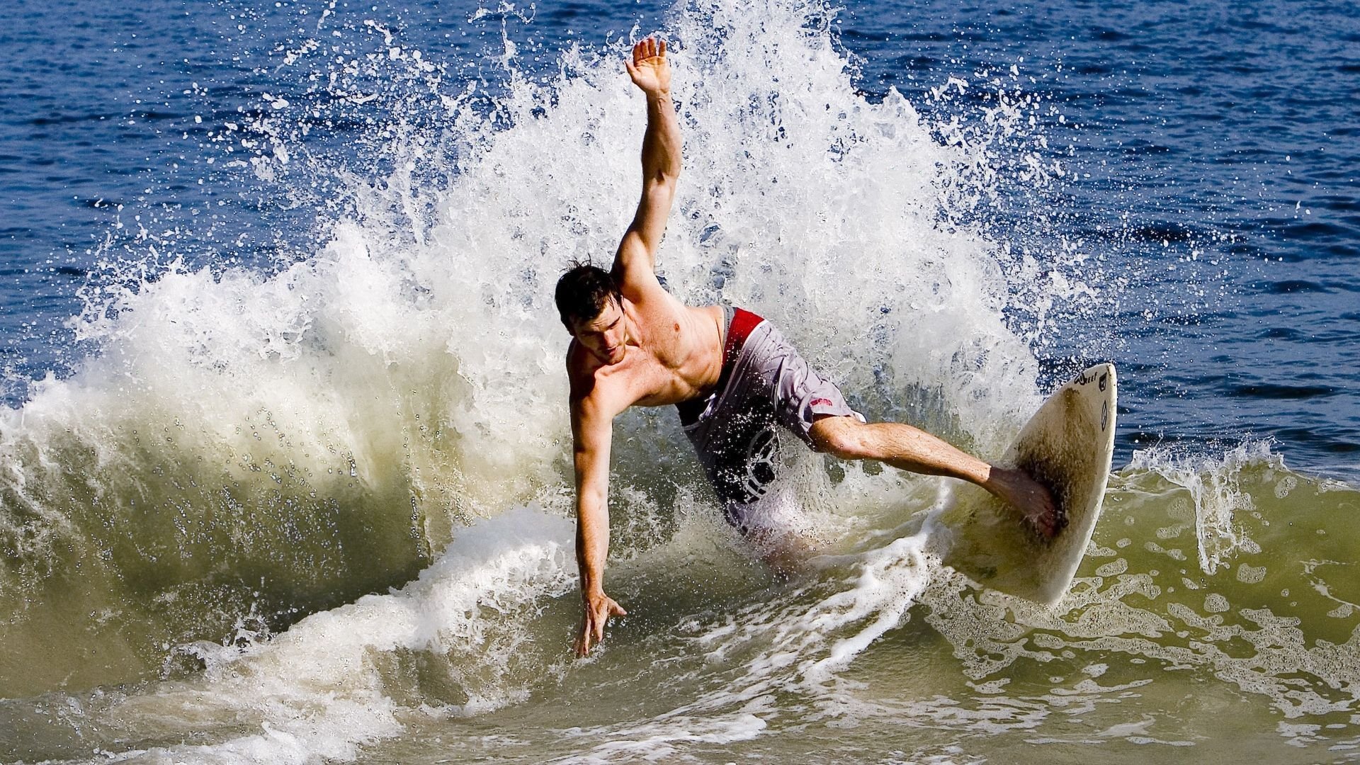 开云世界杯2026-绿茵场上的逆转与球台上的高光，当法国队遇见张继科的斗志